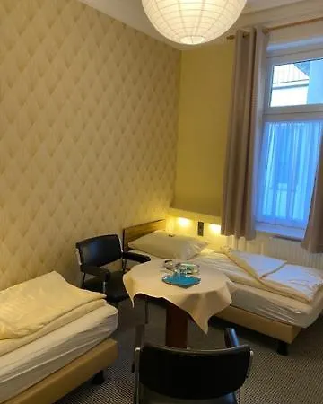 ALPHA Hotel Garni-2